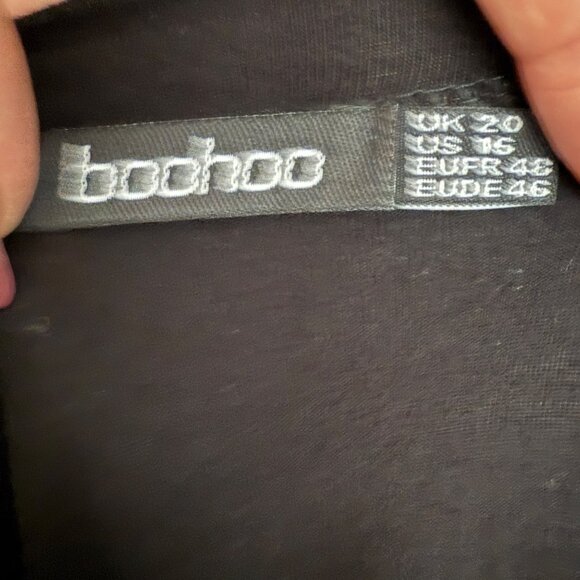 Bite Me Boohoo Black Graphic T-Shirt With Red Lettering Plus Size US 16 UK 20 - Picture 5 of 5